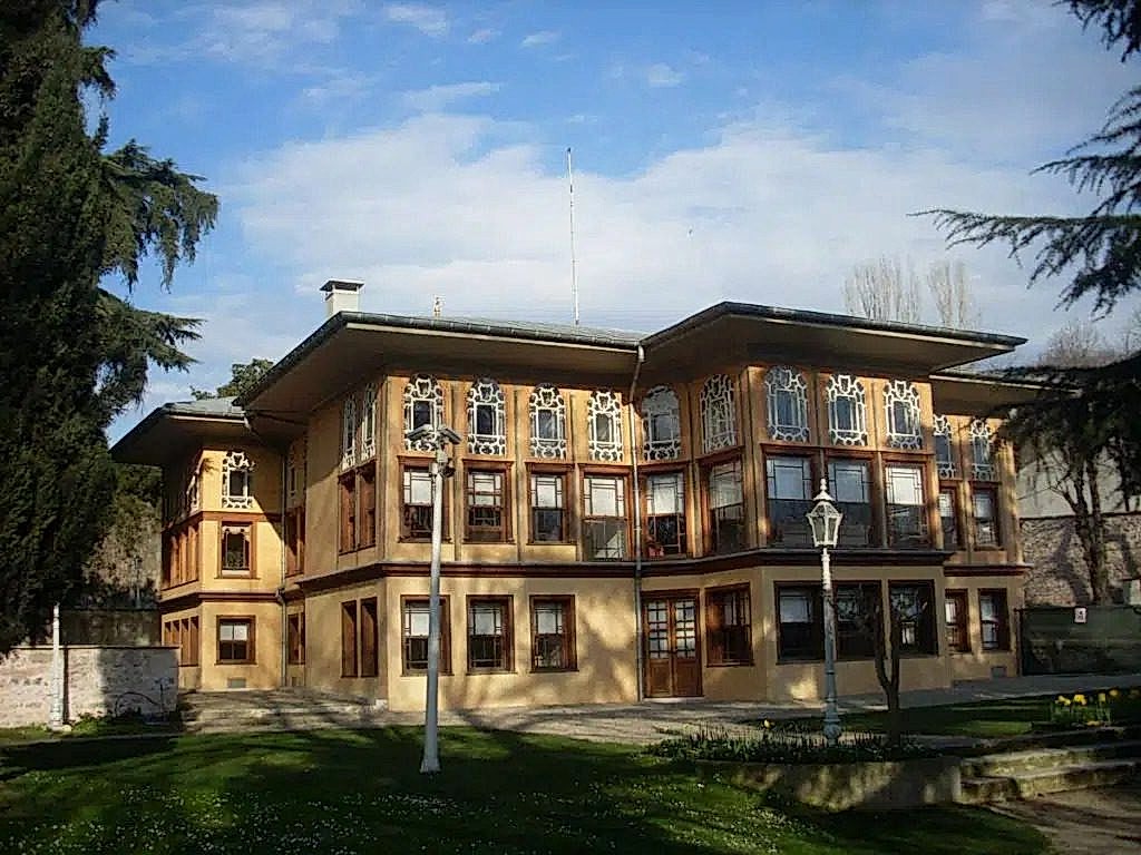 Aynalıkavak Kasrı